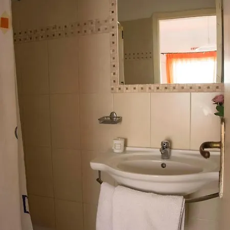 Erato Kavos