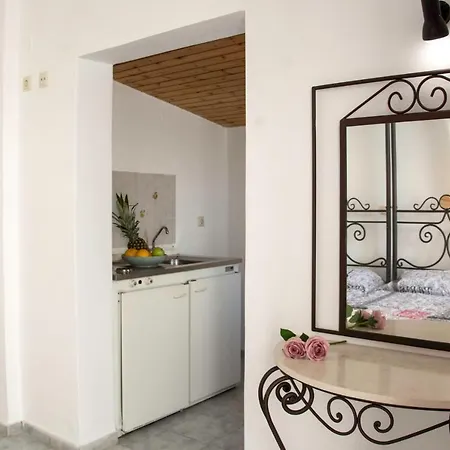 Erato * Kavos